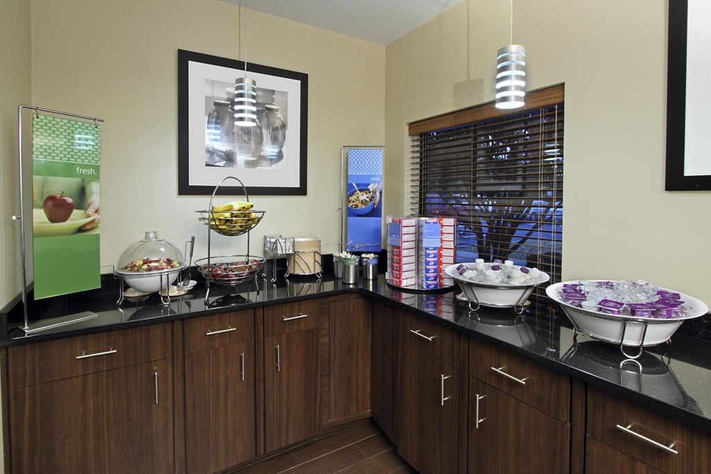 Hampton Inn Madison Ristorante foto